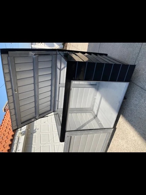 Steel staircase and railing installation completed by Steel Masters NYC near Brownsville, Brooklyn